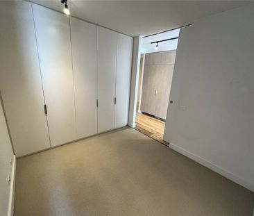 Unfurnished - 1 Bedroom Apartment Southbank - Photo 5
