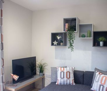 Broadway 4 - Photo 1