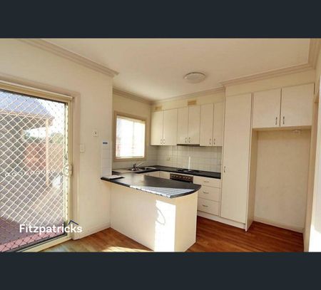1/233 Kincaid Street, Wagga Wagga, NSW 2650 - Photo 2