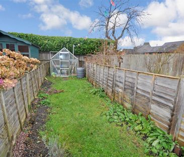 2 bedroom terraced house to rent - Photo 2