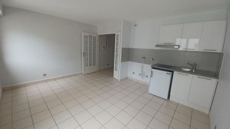 location Appartement T1 DE 25.5m² À BOULOGNE - Photo 5