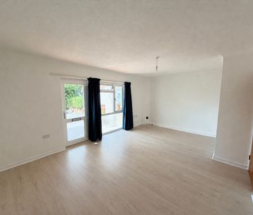 Vanewood Court, Plunch Lane, Mumbles, SA3 - Photo 2