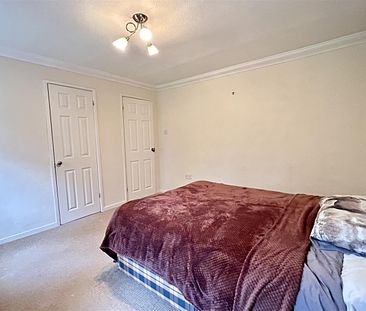 3 Bedroom House To Let - Photo 4