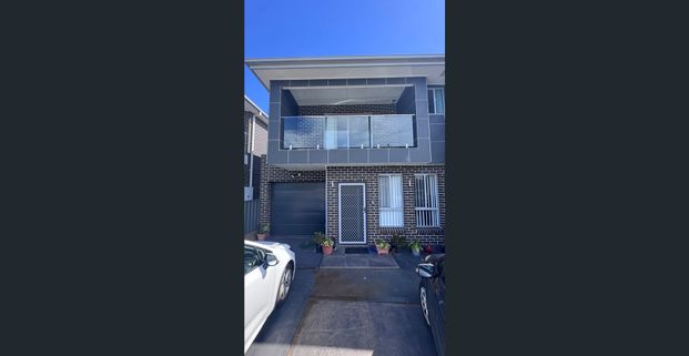 Spacious 5-Bedroom Family Home Available after 15/12/25 - Photo 1