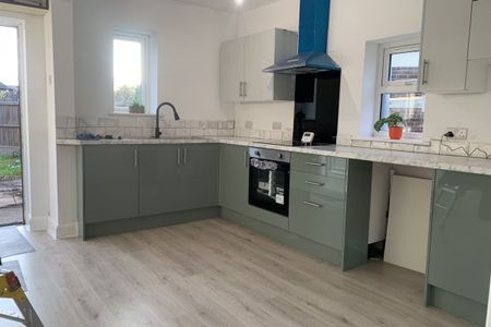 Fern Avenue - Photo 5