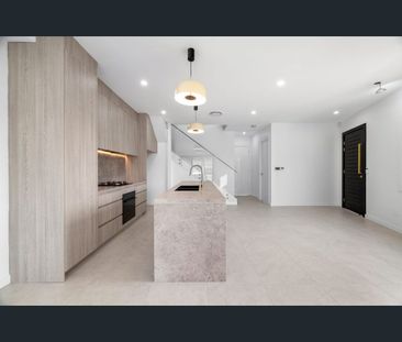 2 Eighteenth Avenue, Austral, NSW 2179 - Photo 4