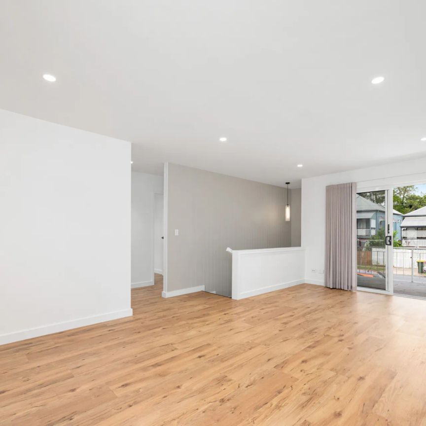 Luxury Low-Maintenance Living in the Heart of Woolloongabba - Photo 1