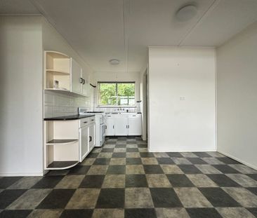 Perfect Location! - Photo 4