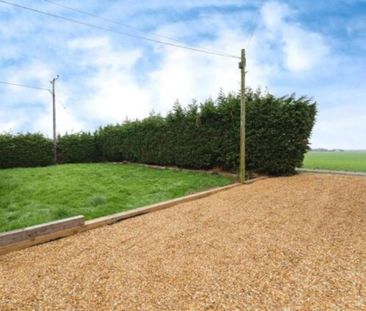 1 bedroom barn conversion to rent - Photo 2