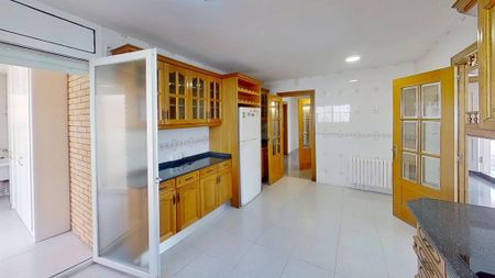 5 room luxury House for rent in Viladecans, Spain - Photo 3