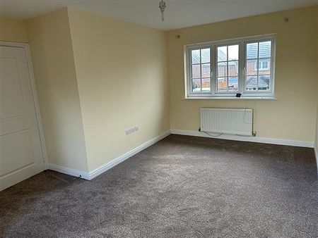 3 Bedroom Detached House For Rent in Woodville Terrace, Manchester - Photo 4
