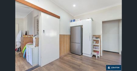 Convenient Location in Langford - unfurnished - Photo 3