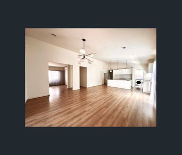 Beautiful family home. - Photo 1
