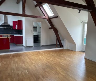 Location Appartement 1 pièce 61m² - Photo 2