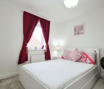 3 bedroom detached house to rent - Photo 4