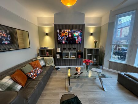 4 Bed Terraced House, Nicander Road, L18 - Photo 2