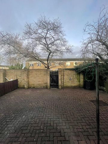 6 bedroom terraced house to rent - Photo 3