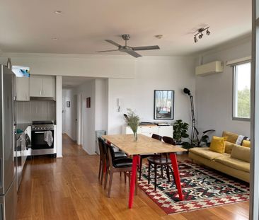 Darlington - Photo 2