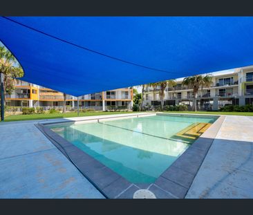 504/38 GREOGRY, Condon, Qld 4815 - Photo 3