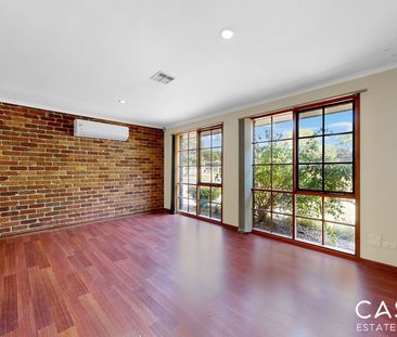 3 Strafford Avenue, Cranbourne - Photo 2