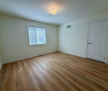 For Lease - 229 Brownley Lane, Essa, Ontario - Photo 6
