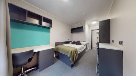 5 bedroom flat to rent - Photo 2