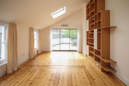 4 bedroom end of terrace house to rent - Photo 4