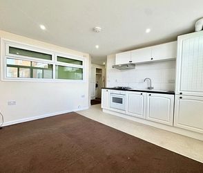 Dumpton Park Drive, Broadstairs, CT10 1RF, Kent - Photo 1