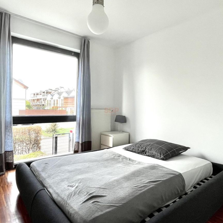 Mieszkanie z tarasem i miejscem postojowym - Zdjęcie 1