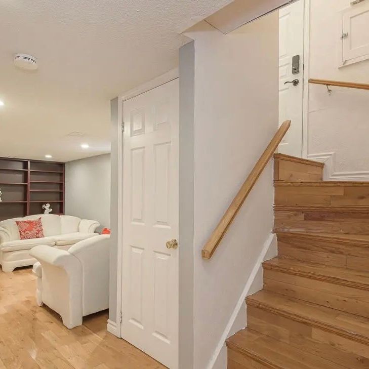 For Lease - 1 Fairbourne Crescent Unit# Bsmt, Toronto, Ontario - Photo 1