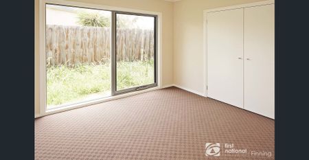 Modern 3 bedroom townhouse - Photo 2