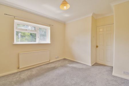 Newhouse Crescent, Watford, Hertfordshire, WD25 - Photo 4