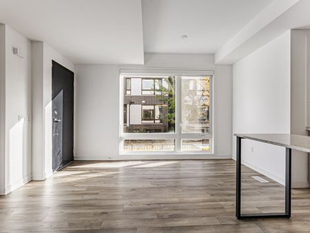 For Lease - 30 Ed Clark Gardens Unit# TH4, Toronto, Ontario - Photo 3