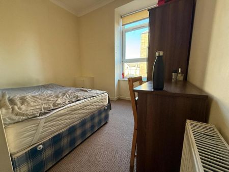 3 bedroom house of multiple occupation to rent - Photo 2