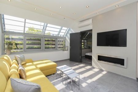 Podmaniczky utca - Fotó 3