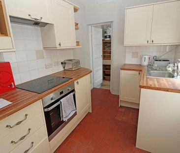 2 bedroom terraced house to rent - Photo 5