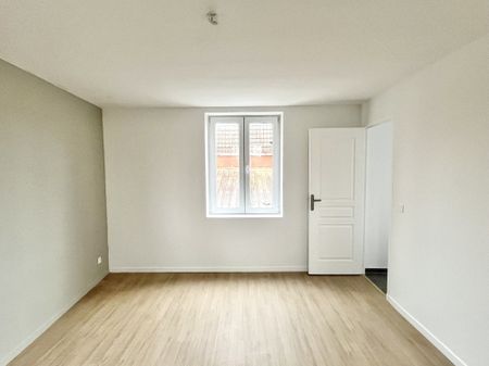 Location Appartement 2 pièces 61m² ROUBAIX 59100 - Photo 2