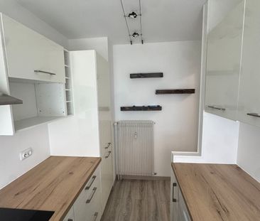 T4 de 87m², 3 chambres, cuisine, salle de bains, wc, salon/salle à ... - Photo 3