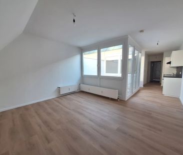 360° Tour / Sanierte, moderne 1,5-Zimmer-Dachgeschoss-Altbauwohnung... - Foto 1