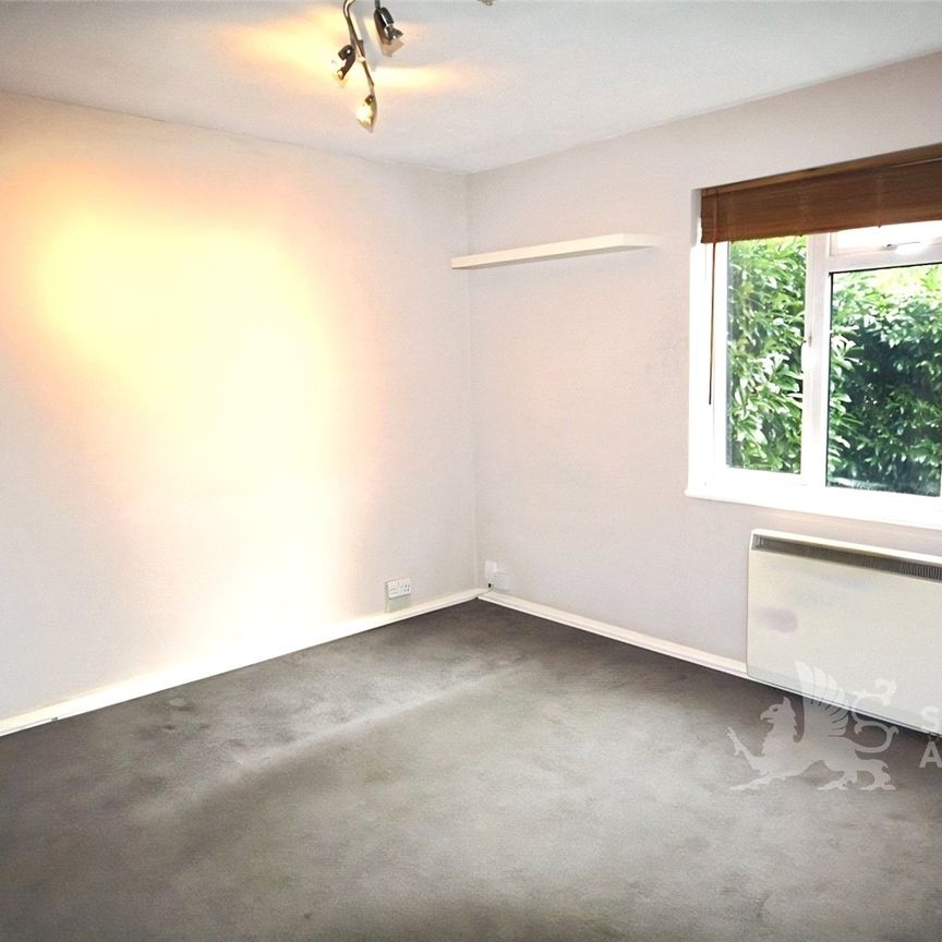 Elder Close, Guildford, Surrey, GU4 7YW - Photo 1