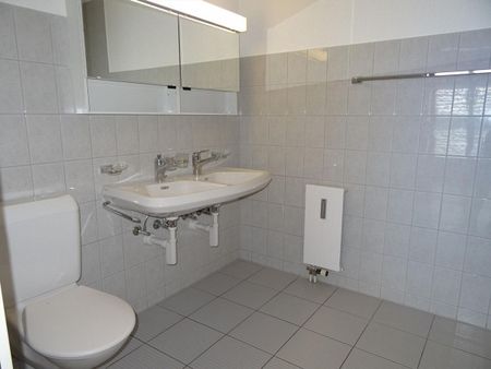 Luminous family apartment in a quiet location - Foto 3