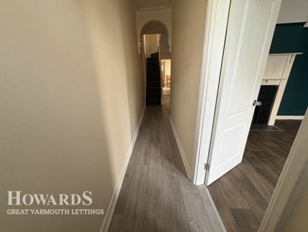 3 bedroom terraced house to rent - Photo 2