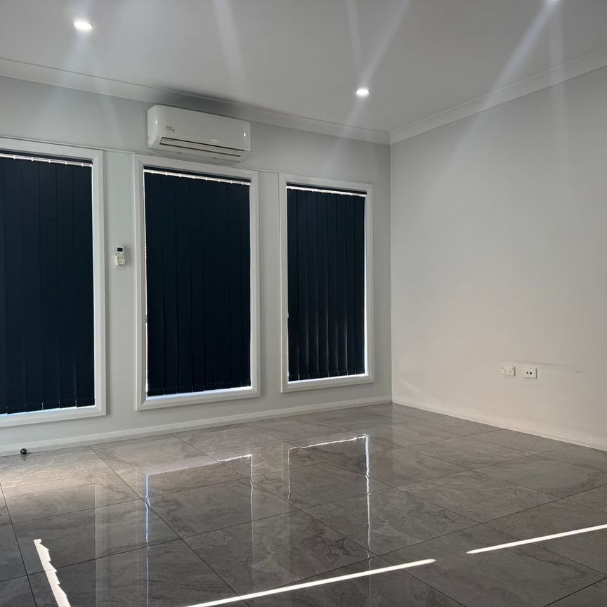 3 BEDROOMS IN BONNYRIGG - Photo 1
