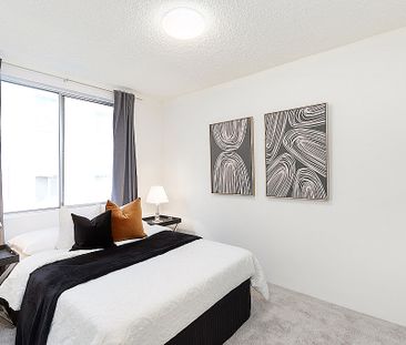 Tranquil Newly Renovated Two Bedroom Apartment in the Heart of Lane... - Photo 4