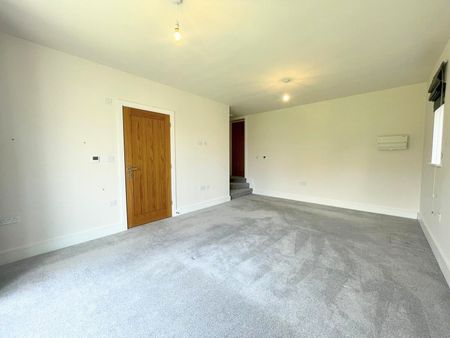 Green View, Ipswich, Baylham - Photo 5