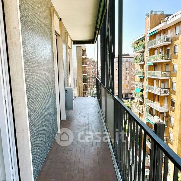 Bilocale in Affitto in Viale San Gimignano 4 a Milano - Photo 1