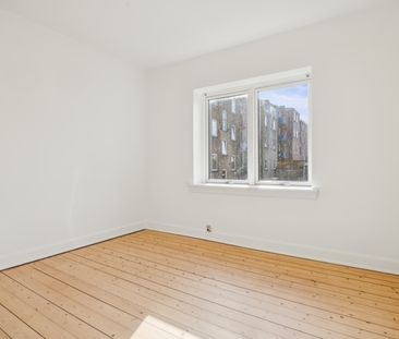 Nyrenoveret flot 2-værelses lejlighed i Aalborg vestby - Foto 4