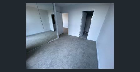 Stylish Living in the Heart of Box Hill - Photo 2