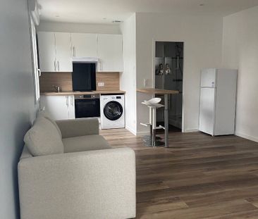 Grand studio rénové et isolé - Photo 2