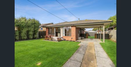 Easy Living in an Ideal Location - Photo 4